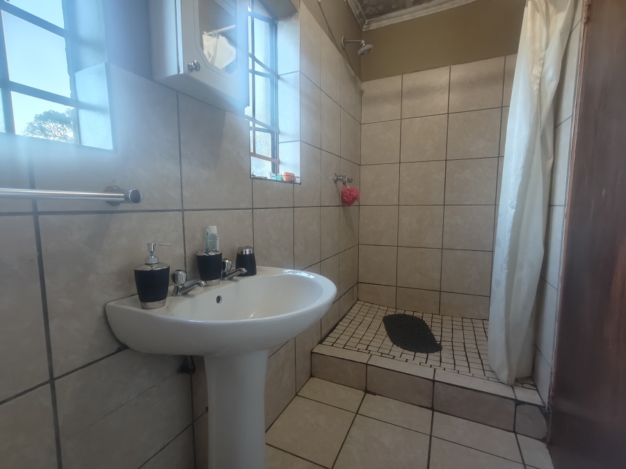 3 Bedroom Property for Sale in Azalea Park North West